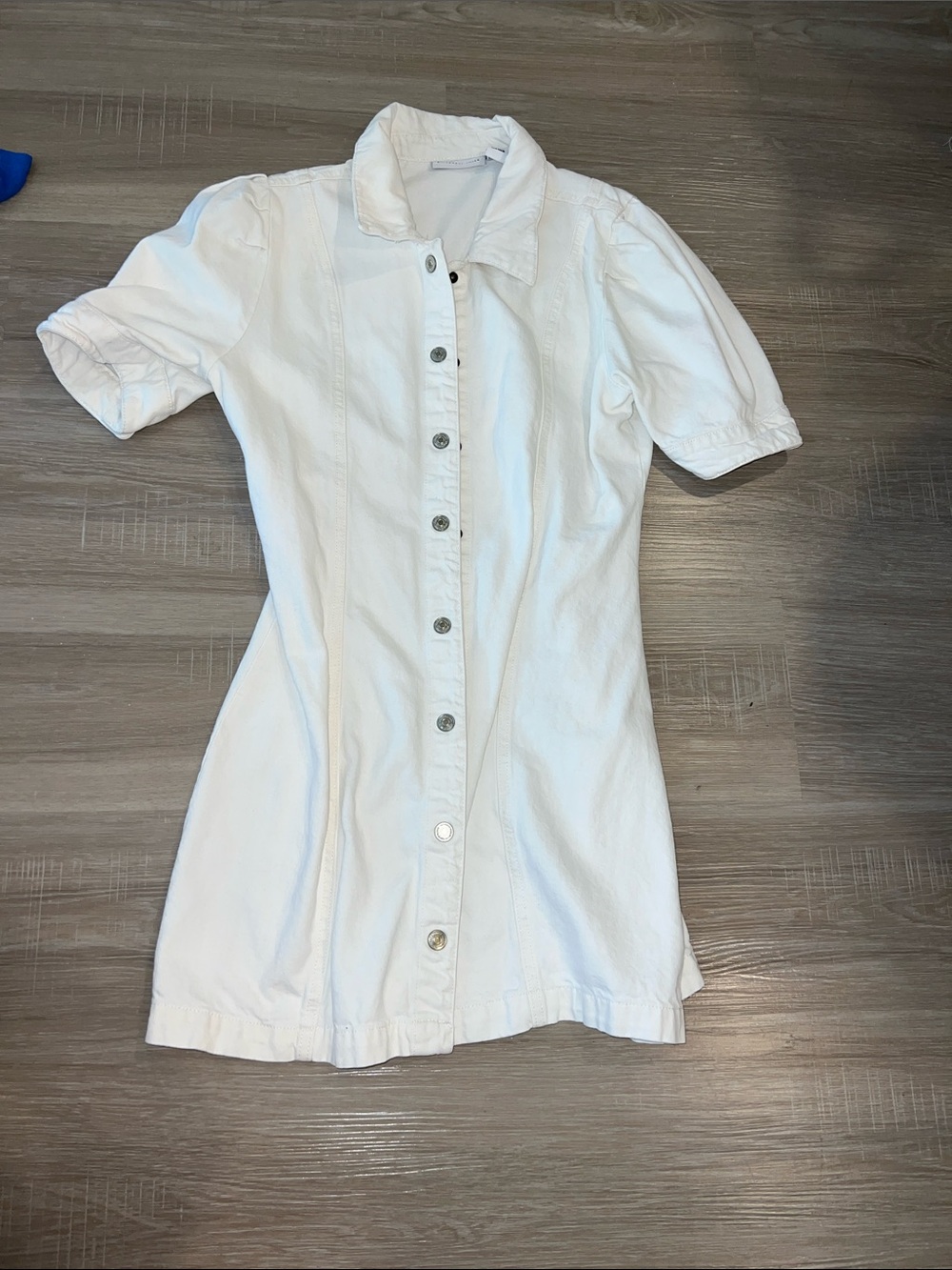 White Button-Front Short Sleeve Jean Dress 

Worn Once!